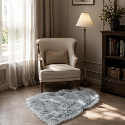 EasyJoy Faux Sheepskin Rug, Fluffy Faux Fur Rug, Ultra Soft Shag Area Rug - Image 3