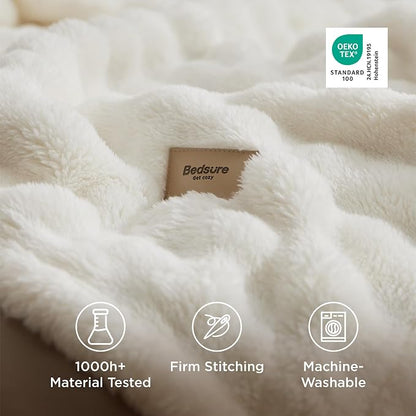 Bedsure 3D Fleece Bubble Blanket - Image 5