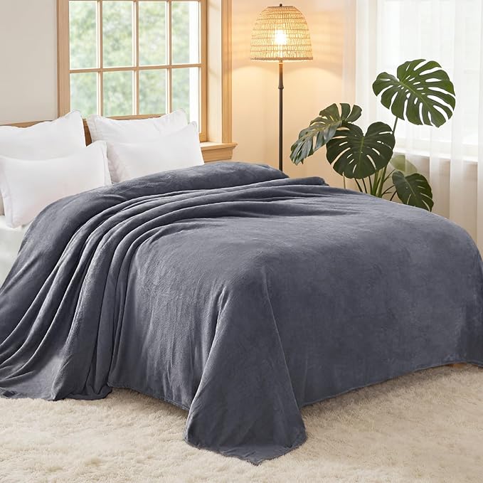 Exclusivo Mezcla Soft Fleece Blanket Cal King Size - Image 4