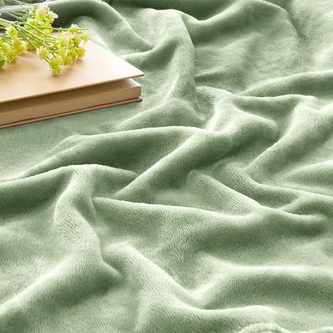 BEDELITE Fleece Blanket Soft Plush Throw - Image 3