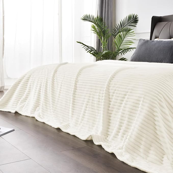 BEDELITE 3D Ribbed Jacquard Cream Full Size Blankes by BEDELITE