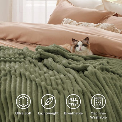 Bedsure Soft Twin XL Blanket for Bed Dorm Moss 66"x90" | Birthday Gifts for - Image 5