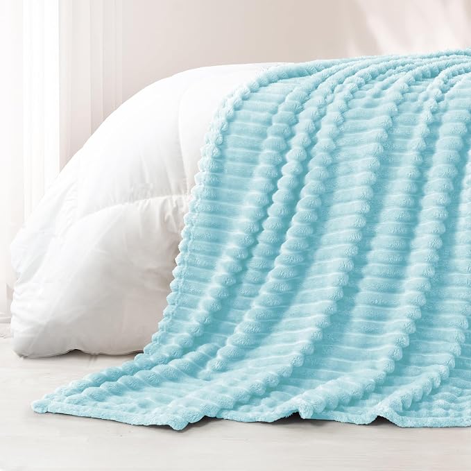 Exclusivo Mezcla Striped Queen Size Fleece Blanket - Image 6
