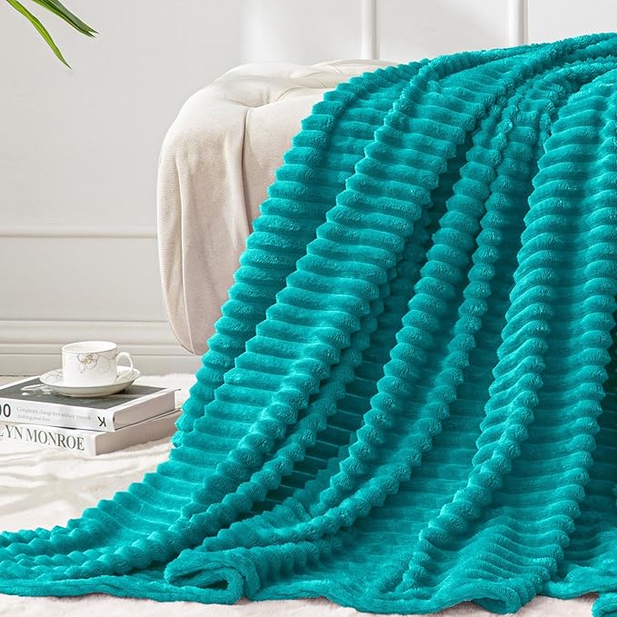 BEDELITE Ribbed Jacquard Ocean Blue Fleece Twin Blanket by BEDELITE