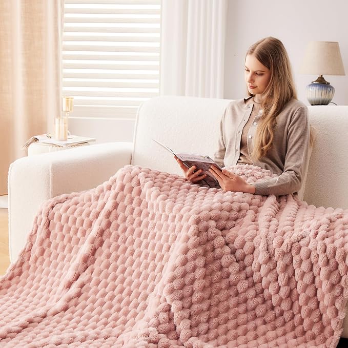 NEWCOSPLAY Fleece Clouds Cozy Throw Blanket - Image 5