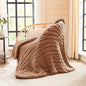 L'AGRATY Chunky Knit Throw Blanket by LAGRATY