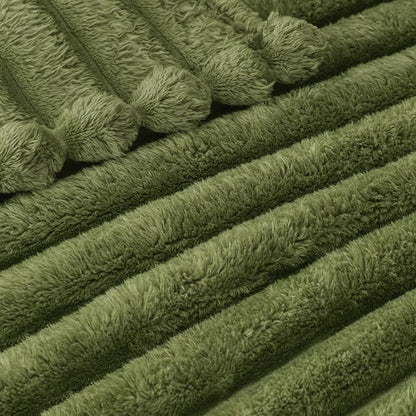 Exclusivo Mezcla Striped Fleece Throw Blanket - Image 4
