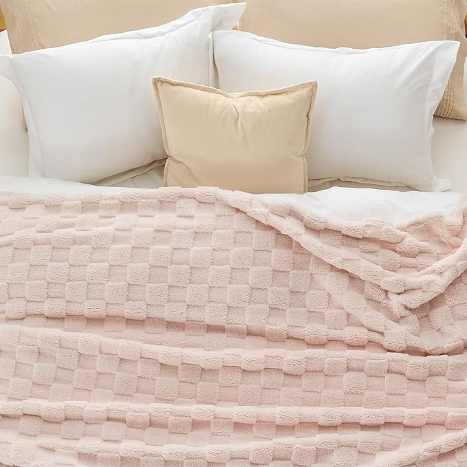 Bedsure GentleSoft Full Size Blankets - Image 7
