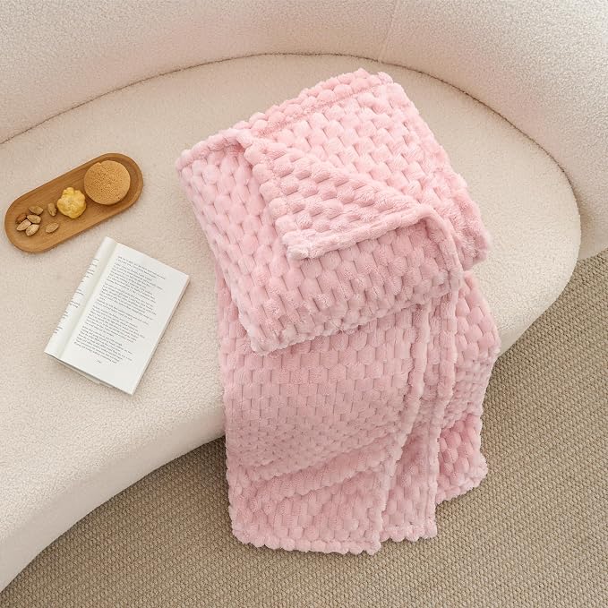 BEDELITE Pink King Blanket for Bed, Soft Cozy Gifts for Women, 108 * 90 | 3D - Image 7