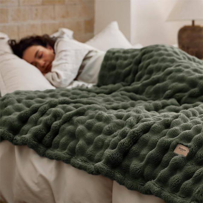 Bedsure Green Twin XL Blankets for Bed - Image 4