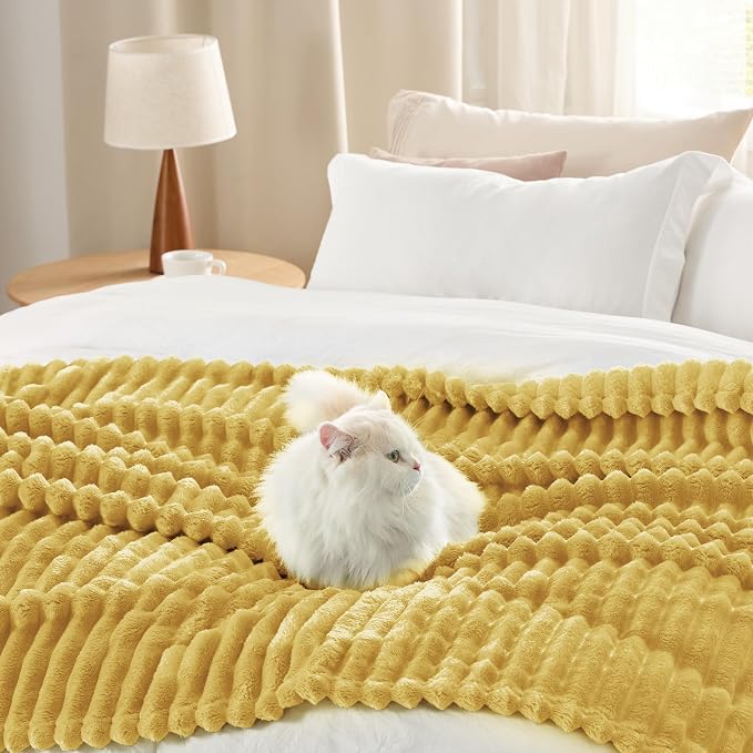 Bedsure Soft Yellow Throw Blanket - Image 5