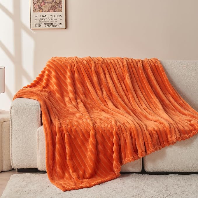 NEWCOSPLAY Fleece Ribbed Cozy Throw Blanket - Image 8