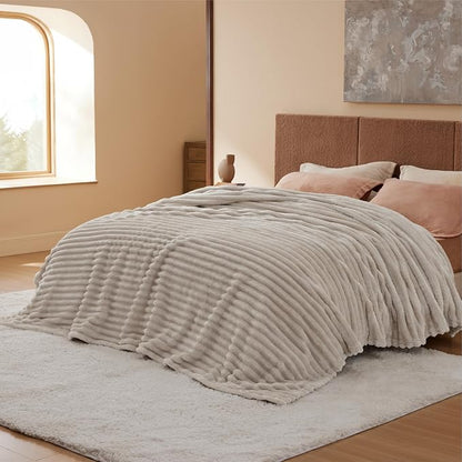 Bedsure Soft King Size Blankets - Image 9