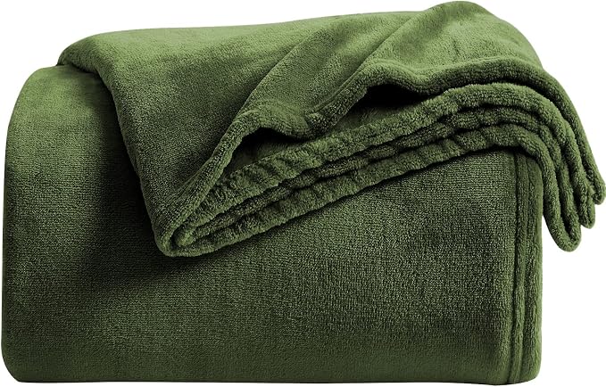 KMUSET Super Soft Throw Blanket Premium Silky Flannel Fleece Throw Size Green by COZYBLANKETHappyHomeLife