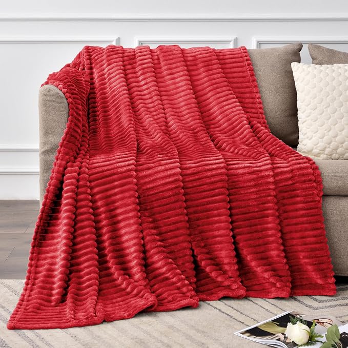 BEDELITE 3D Ribbed Jacquard Red Fleece Throw Blanket - Image 3