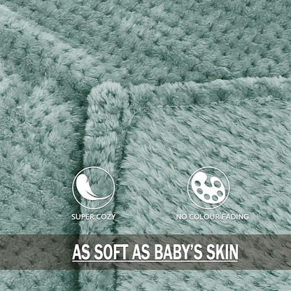 Exclusivo Mezcla Large Waffle Fleece Throw Blanket - Image 7