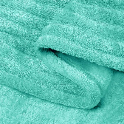 BEDELITE 3D Ribbed Jacquard Aqua Fleece Throw Blanket - Image 9