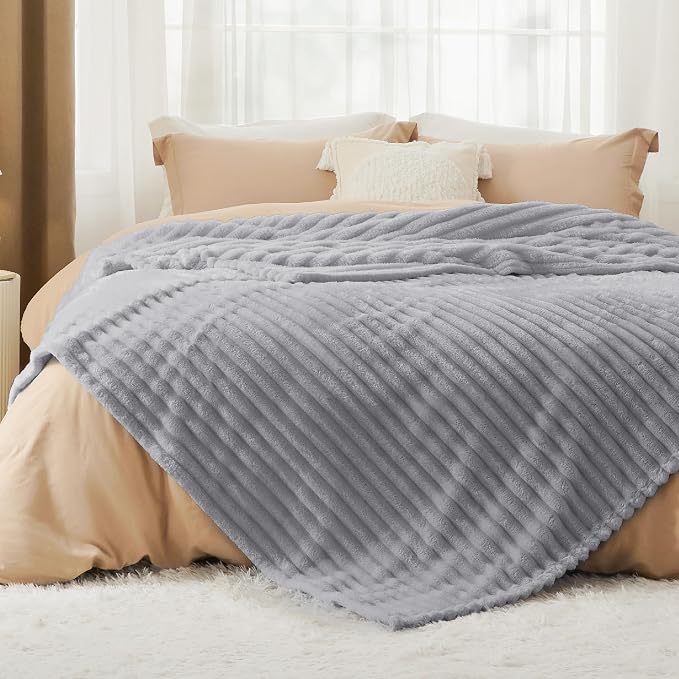 Bedsure Soft King Size Blankets - Image 2