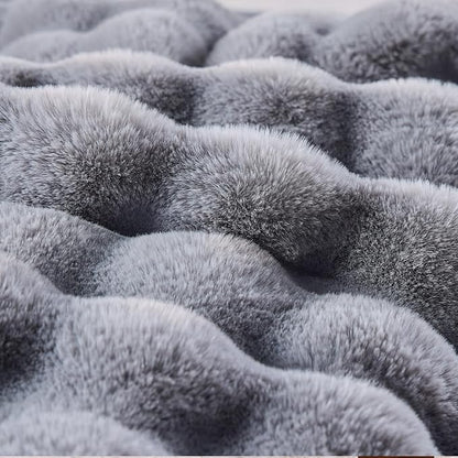 BENVWE Fluffy Faux Fur Throw Blanket - Image 6