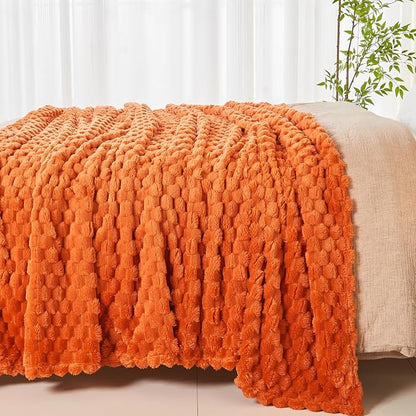 NEWCOSPLAY Fleece Clouds Cozy Queen Blanket - Image 7