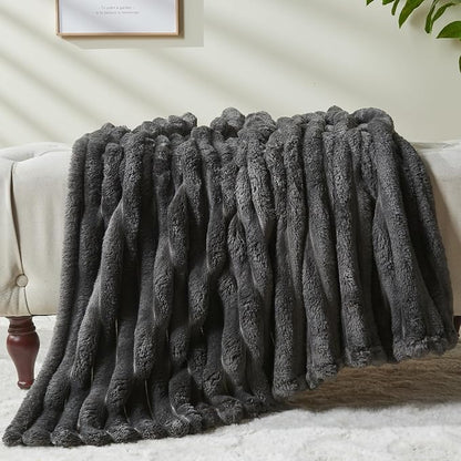 NEWCOSPLAY Fleece Ribbed Cozy King Blanket - Image 8