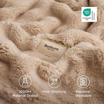 Bedsure 3D Fleece Bubble Blanket - Image 5