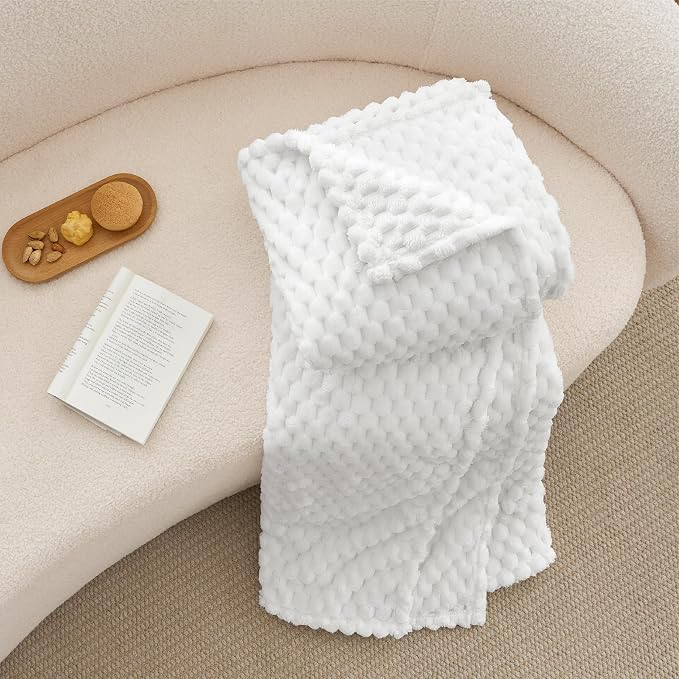 BEDELITE White King Blanket for Bed, Soft Cozy Gifts for Women, 108 * 90 | 3D - Image 5