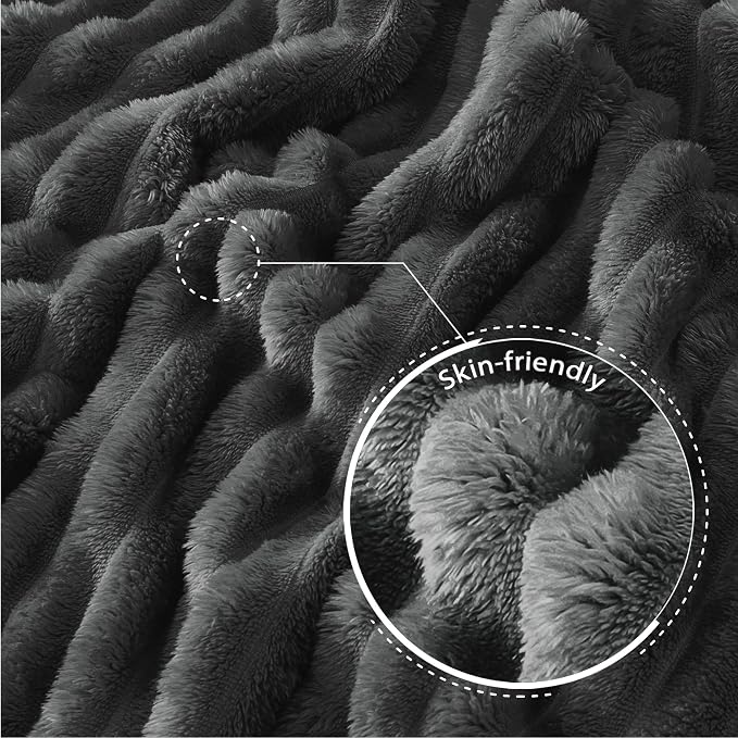 Exclusivo Mezcla Striped Twin Size Fleece Blanket - Image 5