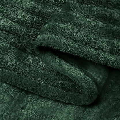 BEDELITE 3D Ribbed Emerald Green Fleece Throw Blanket - Image 9