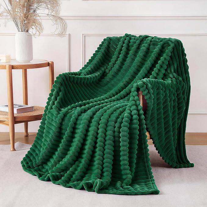 Christmas Green Throw Blanket for Couch Sofa 50"x60" Striped Design | Fleece - Image 3
