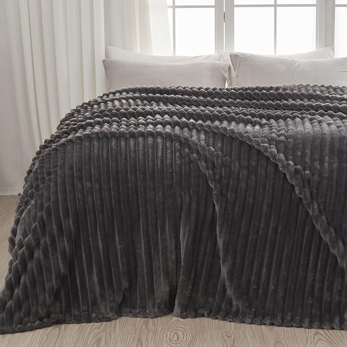NEWCOSPLAY Fleece Ribbed Cozy Queen Blanket by NEWCOSPLAY
