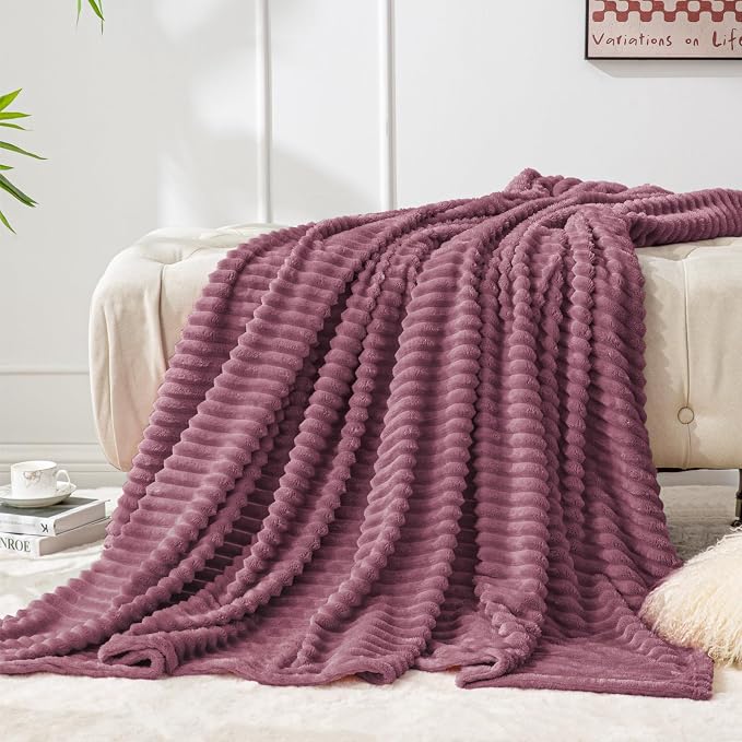 BEDELITE 3D Ribbed Jacquard Plum Fleece Twin Blanket - Image 7