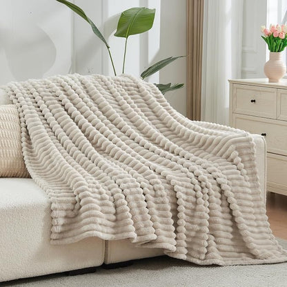 NEWCOSPLAY Fleece Ribbed Cozy Queen Blanket - Image 9