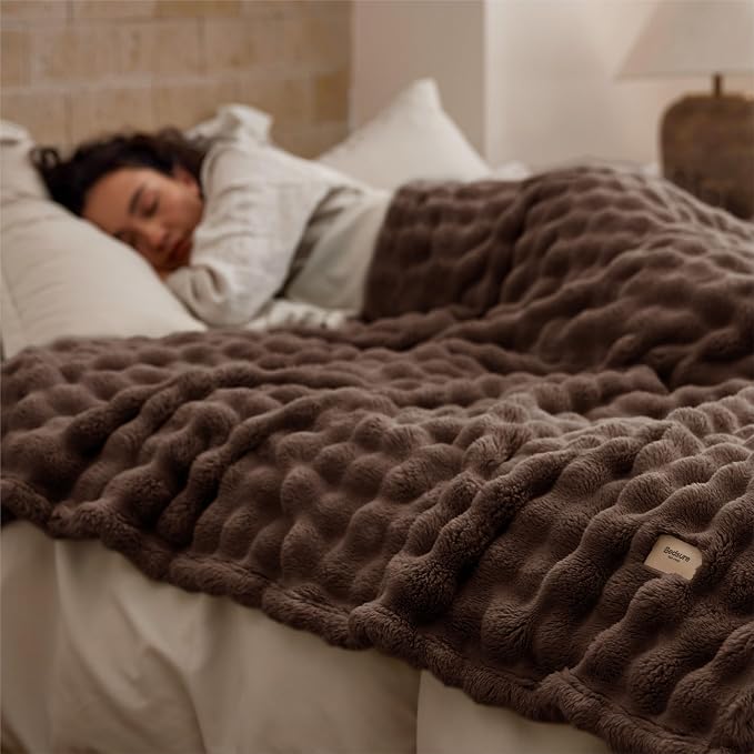 Bedsure Brown Twin XL Blankets for Bed - Image 4