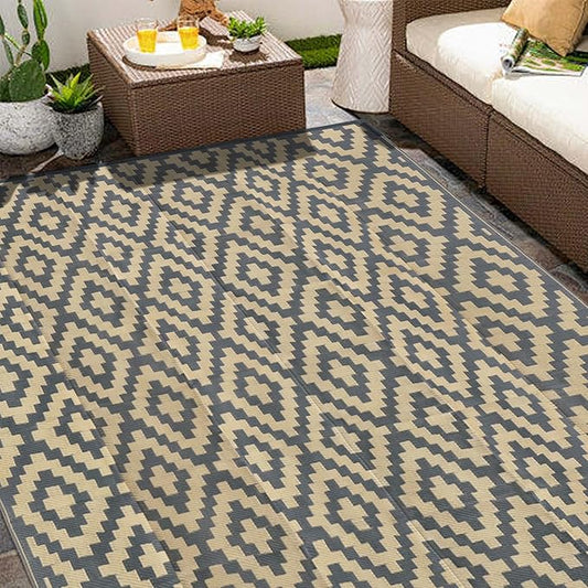 SAND MINE Reversible Mats, Plastic Straw Rug, Modern Area Rug, Large Floor Mat by SANDMIND
