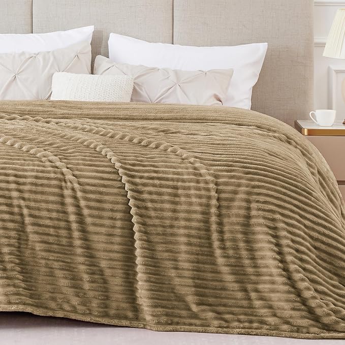 BEDELITE 3D Ribbed Jacquard Brown Blankets Queen Size by BEDELITE