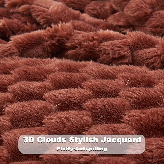 NEWCOSPLAY Fleece Clouds Cozy King Blanket - Image 5