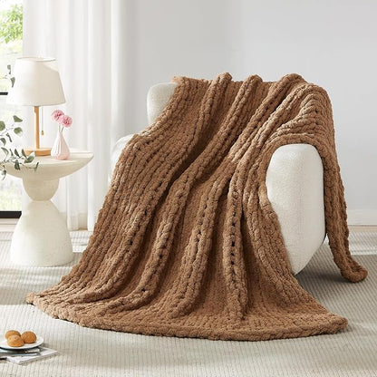L'AGRATY Chunky Knit Throw Blanket - Image 5