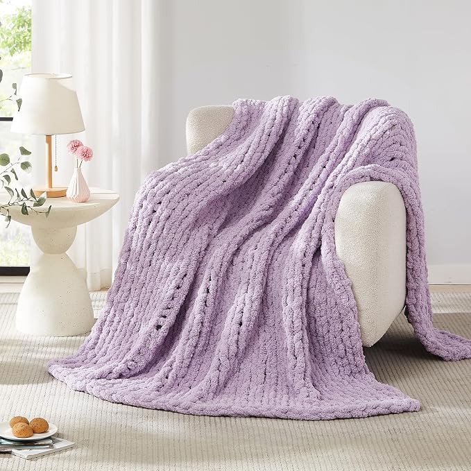 L'AGRATY Chunky Knit Throw Blanket by LAGRATY