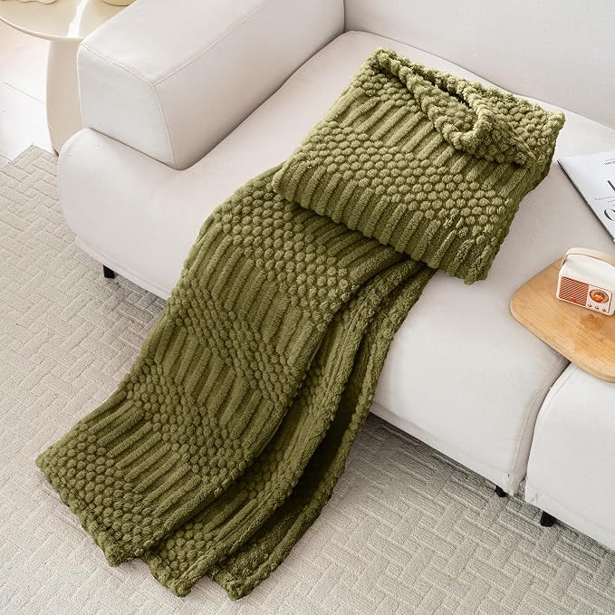 Green Throw Blanket - Image 5