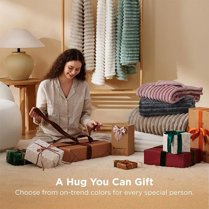 Bedsure Soft Full Size Fleece Blankets - Image 5