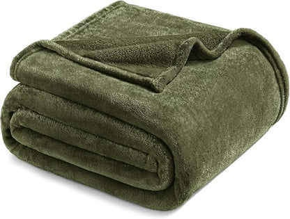 Exclusivo Mezcla Soft Fleece Blanket King Size by ExclusivoMezcla