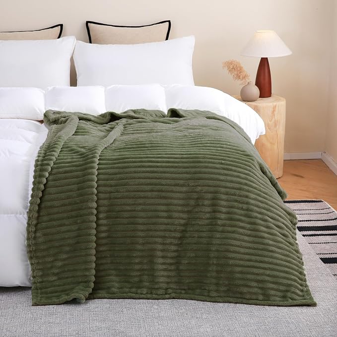 Olive Green Fleece Throw Blanket 60”×80” - Image 4