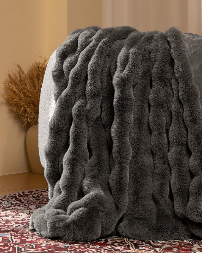 Ultra Soft Cozy Faux Fur Throw Blanket, Fuzzy Plush Thick Bubble Blanket - Image 3