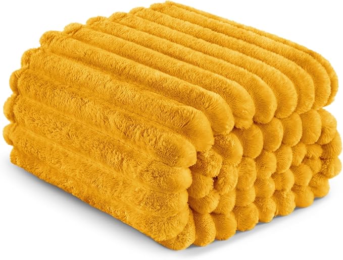 Exclusivo Mezcla Striped Queen Size Fleece Blanket - Image 6