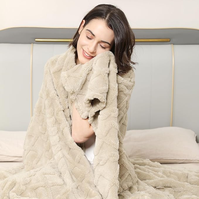 Aganear Fleece Throw Blanket for Couch Sofa 60"x80" Khaki | Lightweight Fuzzy - Image 6