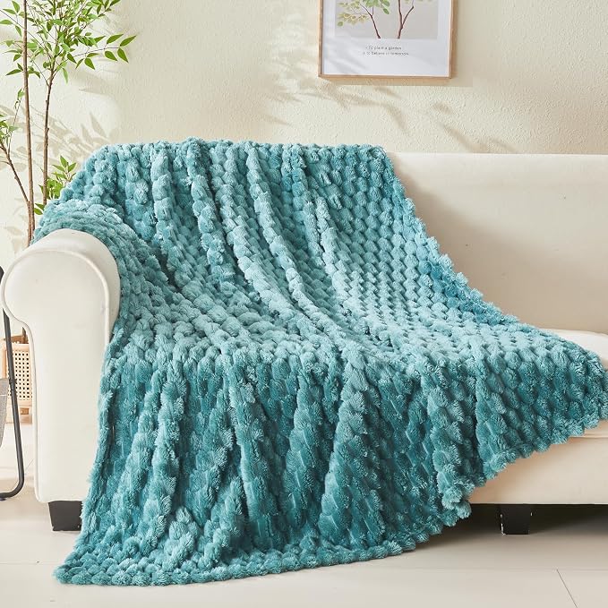 NEWCOSPLAY Fleece Clouds Cozy Twin Blanket - Image 8