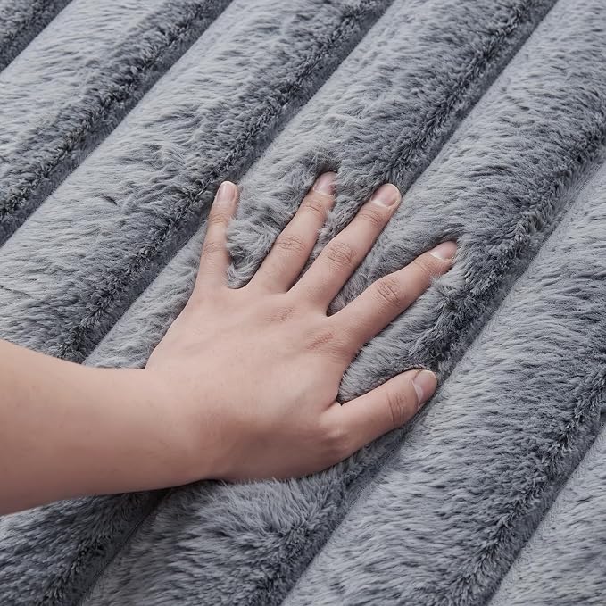 Blue Grey Rabbit Striped Plush Rug 4'x6', Fluffy Shaggy Area Rug - Image 4