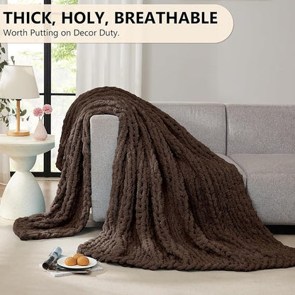 L'AGRATY Chunky Knit Throw Blanket - Image 6