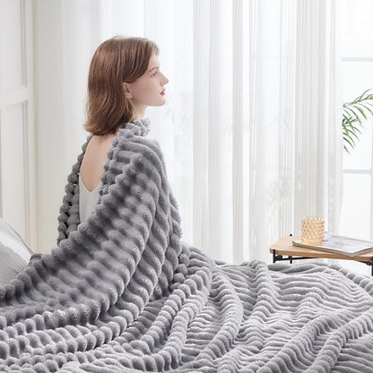 NEWCOSPLAY Fleece Ribbed Cozy King Blanket - Image 3